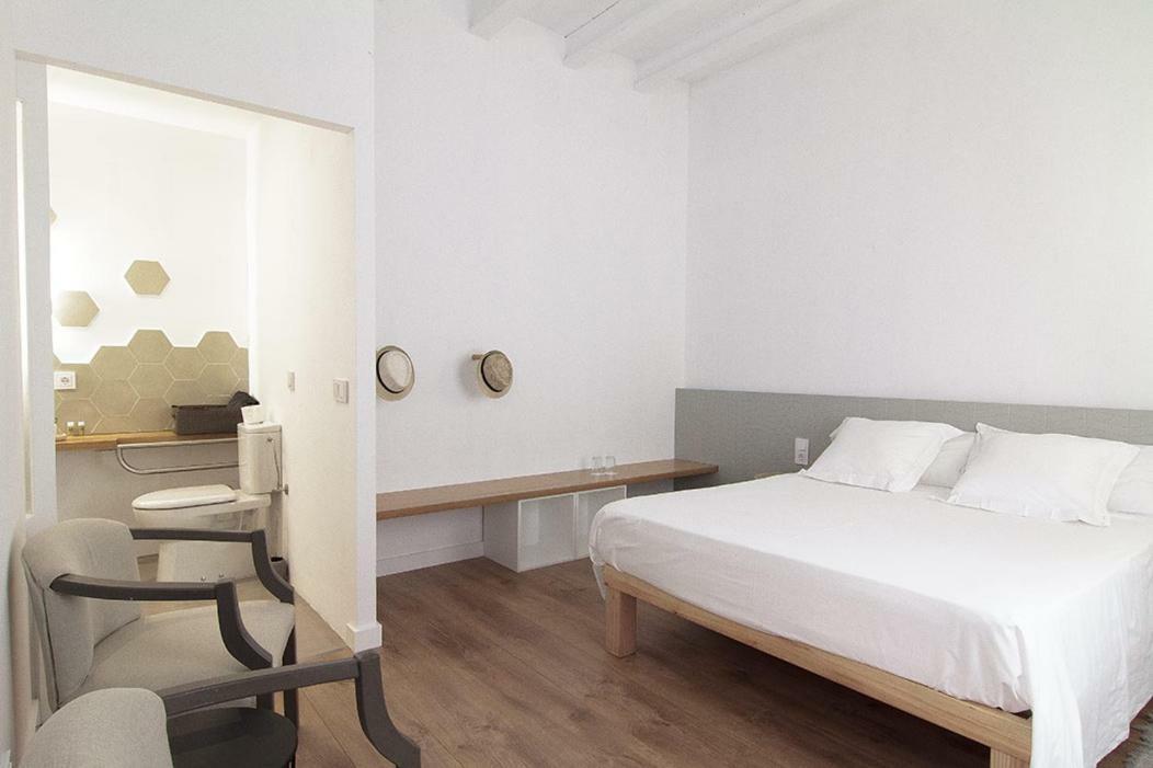 Mon Hotel Ciutadella  Luaran gambar